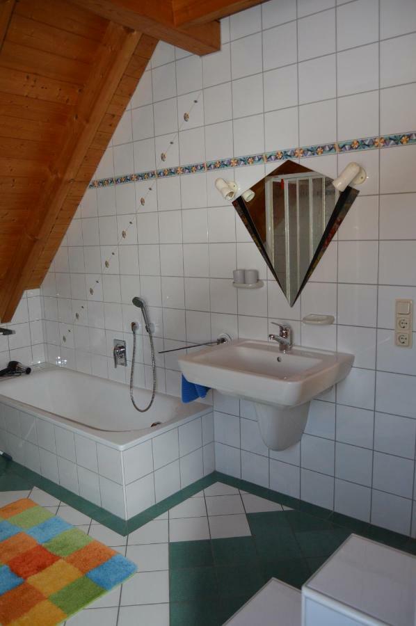 Schuler-Petschler Apartman Obereisenheim Kültér fotó